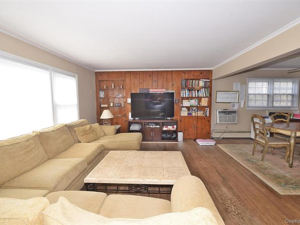 283 Princeton Road, Rockville Centre NY 11570