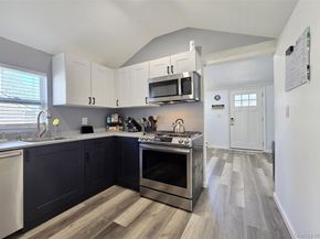 20 Daisy Place, Selden NY 11784