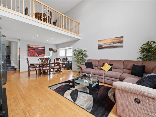 10 Casey Lane, Middle Island NY 11953