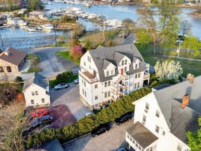 2 Harbor Lane 102, New Rochelle NY 10805