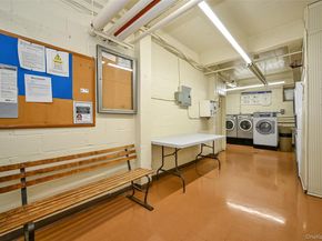 99-10 60Ave 3B, Corona NY 11368