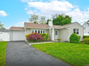 1254 Parkwood Drive, Merrick NY 11566
