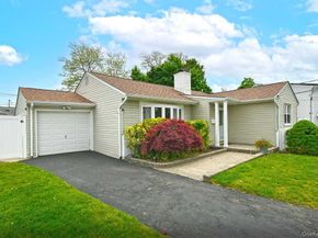 1254 Parkwood Drive, Merrick NY 11566