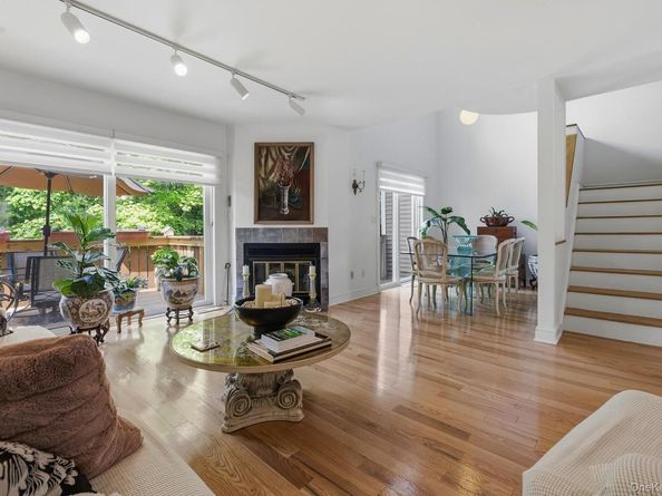 6 Spring Pond Drive, Ossining NY 10562