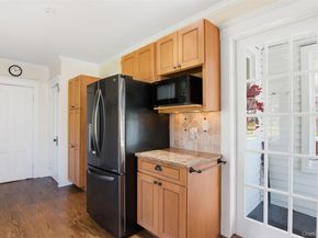 2 Brooklyn Avenue, Stony Brook NY 11790