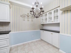 77 S Park Avenue A4, Rockville Centre NY 11570