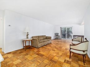 77 S Park Avenue A4, Rockville Centre NY 11570