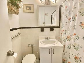 2 Sadore Lane 5Z, Yonkers NY 10710