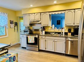 195 Maple Street, Medford NY 11763