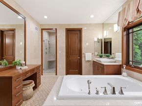 3 Olde Hamlet Drive, Jericho NY 11753
