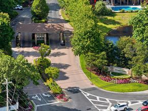 3 Olde Hamlet Drive, Jericho NY 11753