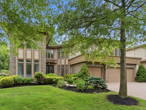 3 Olde Hamlet Drive, Jericho NY 11753