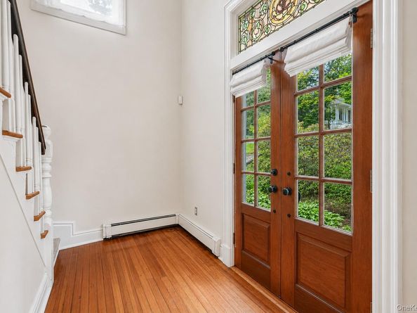 54 Hillside Avenue, Mount Kisco NY 10549
