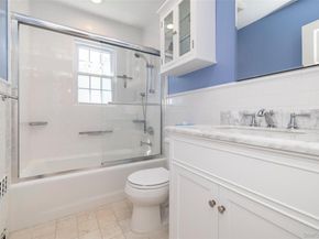 12 May Court, Rockville Centre NY 11570