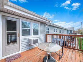 96 Finch Lane 2B, Islip NY 11751