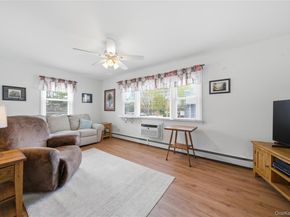 96 Finch Lane 2B, Islip NY 11751