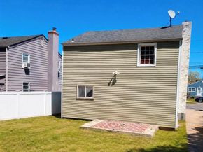 165 President Street, Hempstead NY 11550