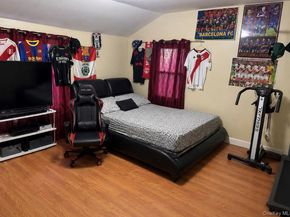 165 President Street, Hempstead NY 11550