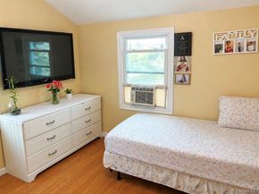 165 President Street, Hempstead NY 11550