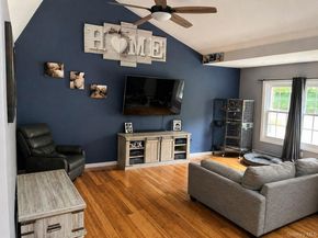 15 Highview Avenue, Selden NY 11784