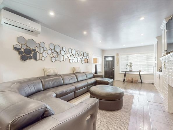 786 E 40th Street, Brooklyn NY 11210