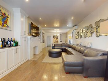 786 E 40th Street