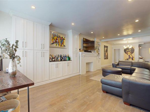 786 E 40th Street, Brooklyn NY 11210