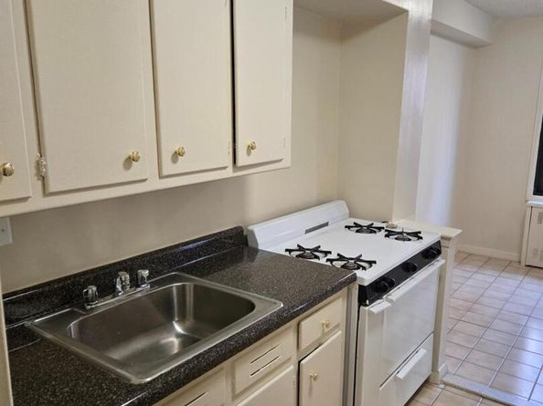 2835 Webb Avenue 2J, Bronx NY 10468