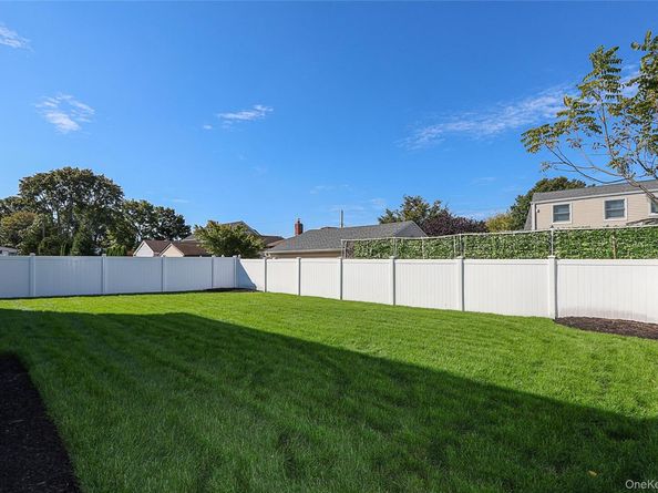 1772 Rose Street, Merrick NY 11566