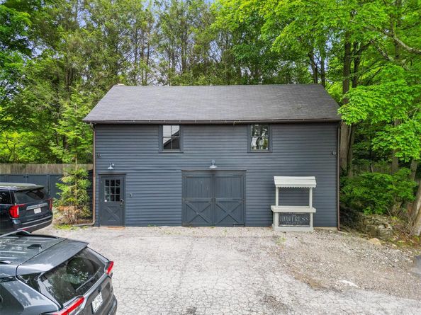 259 Westchester Avenue, Pound Ridge NY 10576