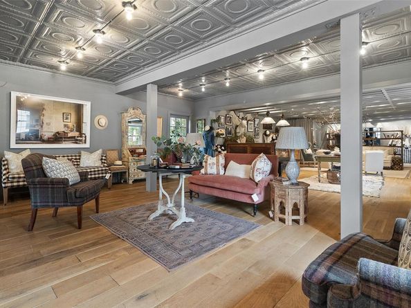 259 Westchester Avenue, Pound Ridge NY 10576