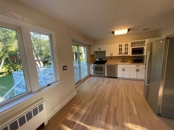 8 Trezza Court, Bellmore NY 11710