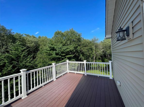8 Trezza Court, Bellmore NY 11710