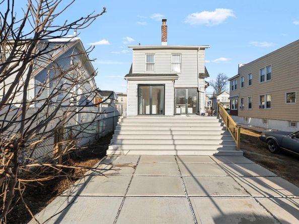 109-44 121st St, South Ozone Park NY 11520