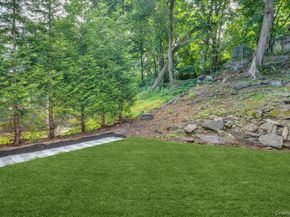 19 Bonnie Way, Larchmont NY 10538