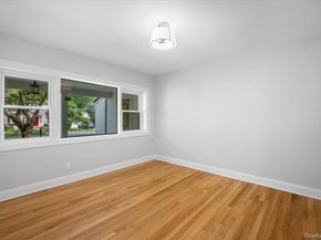 19 Bonnie Way, Larchmont NY 10538