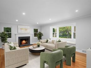 19 Bonnie Way, Larchmont NY 10538