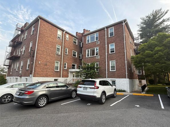 600 Pelham Road Building B Unit E, New Rochelle NY 10805