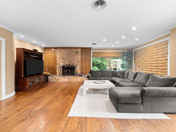 156 Lefferts Road, Woodmere NY 11598