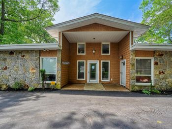 10 Hunter Avenue