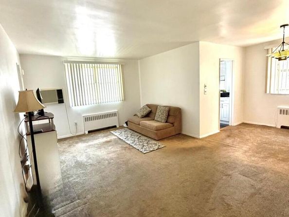 6019 marathon parkway 240, Little Neck NY 11362