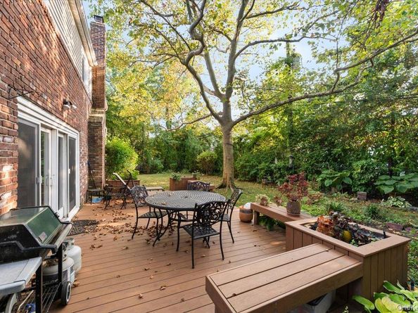 923 Woodmere Drive, North Woodmere NY 11581