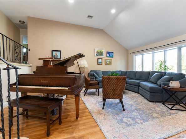923 Woodmere Drive, North Woodmere NY 11581