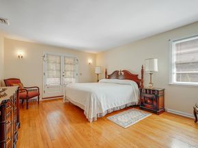 520 Caledonia Road, Dix Hills NY 11746