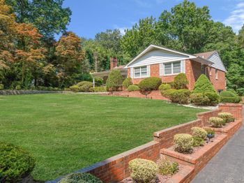 520 Caledonia Road
