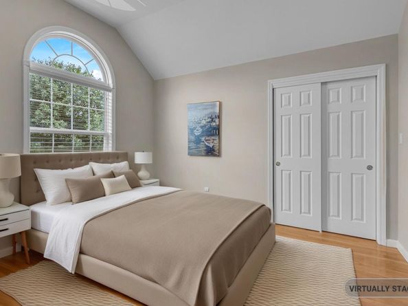 40 Mantack Path, Kings Park NY 11754