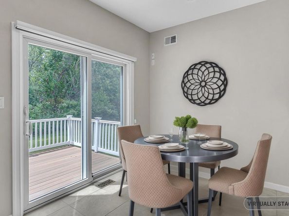 40 Mantack Path, Kings Park NY 11754