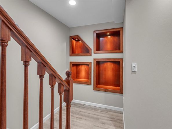 40 Mantack Path, Kings Park NY 11754