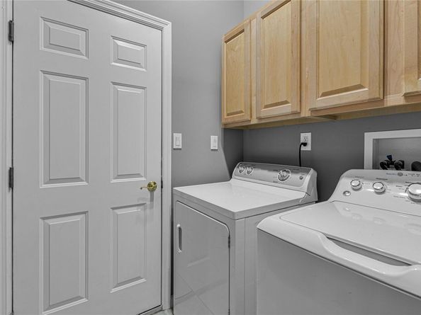 40 Mantack Path, Kings Park NY 11754