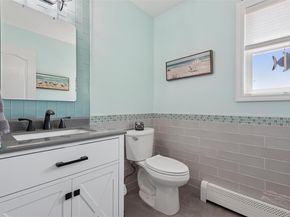 8 Sinnickson Road, Center Moriches NY 11934